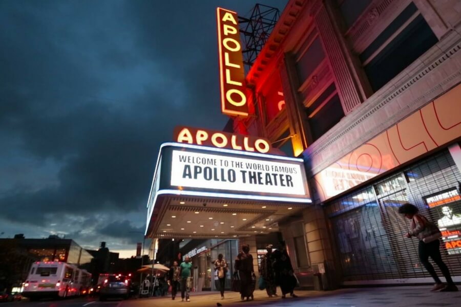 Apollo Theatre בהארלם כחוויה אורבנית