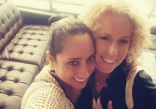 הכריחו אותי…אז טוב נו, הסכמתי | דנה סיני מראיינת את באמאשלי